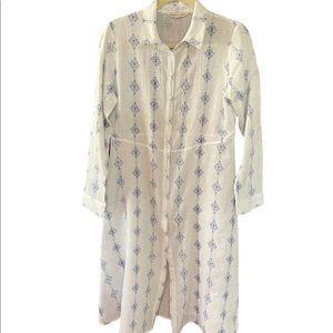 Crimson in Grace S long button down tunic shirt.